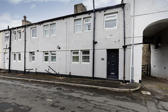 2 Bedroom End Terrace House For Sale In Hill Top Road, Paddock, Huddersfield, HD1