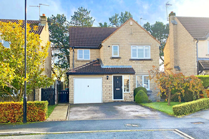 4 Bedroom Detached House To Rent In Long Acre Walk, Pannal, Harrogate, HG3
