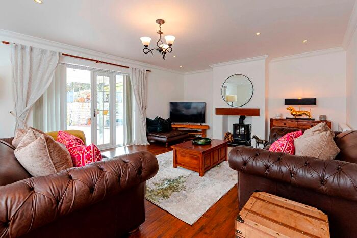 3 Bedroom Cottage For Sale In Tai Fforest, Nelson, Treharris, CF46