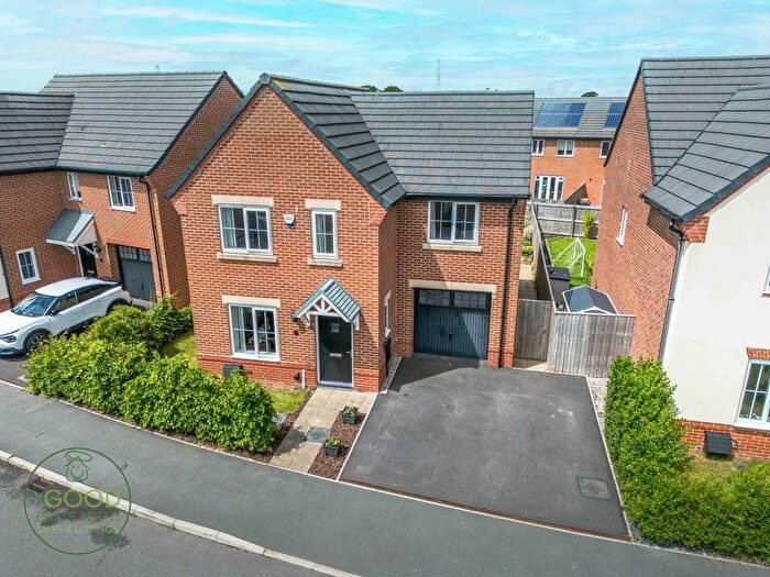 4 Bedroom Detached House For Sale In Beaminster Avenue, Preston, PR4