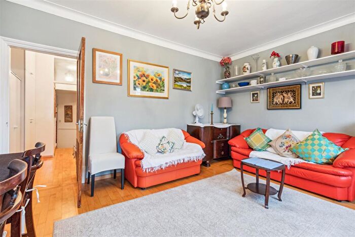 1 Bedroom Flat To Rent In Balfern Grove, London, W4