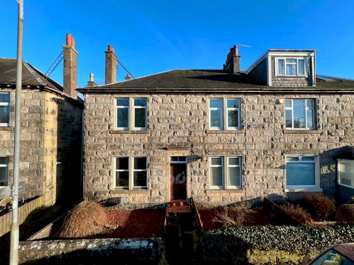 1 Bedroom Flat For Sale In Main Road, Glengarnock, KA14