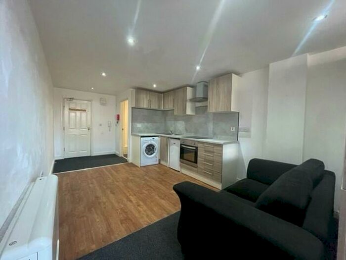 1 Bedroom Apartment To Rent In Cleveland Street, Doncaster, DN1