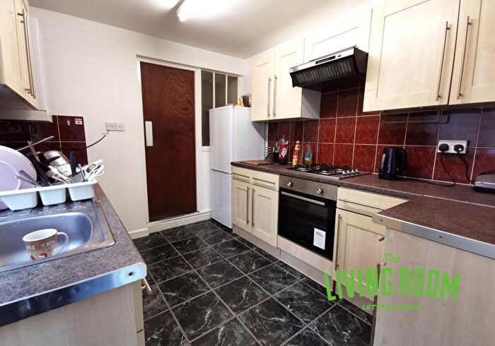 4 Bedroom House To Rent In Coburn Street, , Cardiff, CF24