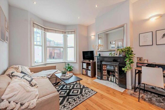 1 Bedroom Flat To Rent In Dawes Road, London, SW6