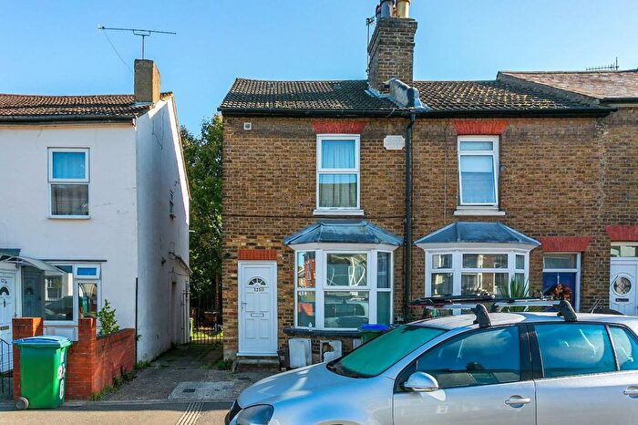 1 Bedroom Maisonette To Rent In Queens Road, Watford, WD17