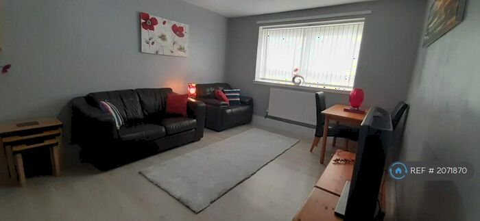 2 Bedroom Flat To Rent In Warwickhill Road, Kilmarnock, KA1