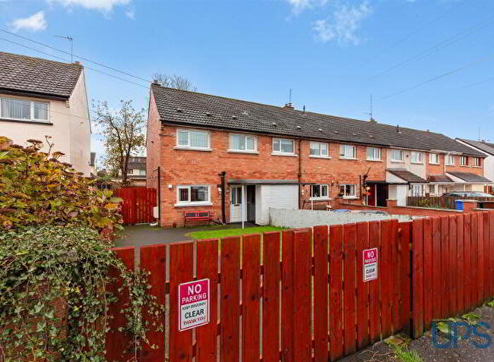 3 Bedroom End Of Terrace House For Sale In Riverdale Park Drive, Belfast, BT11