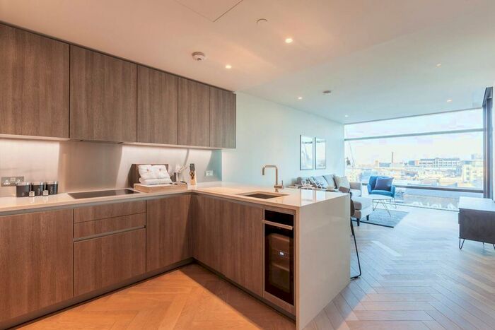 1 Bedroom Flat To Rent In Principal Tower, Shoreditch, London, EC2A