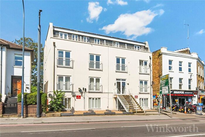 2 Bedroom Apartment To Rent In Stanstead Road, London, SE23