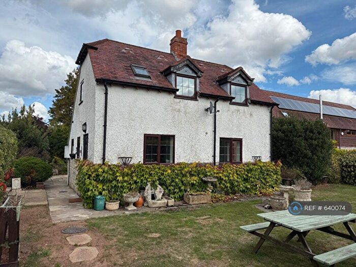 2 Bedroom Semi-Detached House To Rent In Wixford Road, Alcester, B50