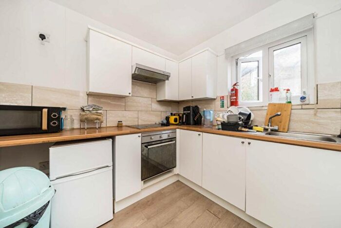 6 Bedroom Terraced House To Rent In Ennis Road, London, N4