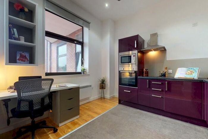 Studio To Rent In Apt, Q Two Residence #, LS1