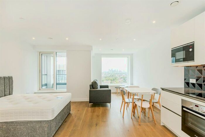 Studio To Rent In Hurlock Heights, Elephant Park, Elephant And Castle, SE17