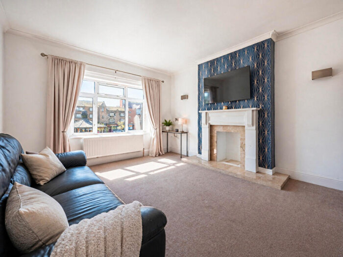 3 Bedroom Flat For Sale In High Street, Johnstone, PA5