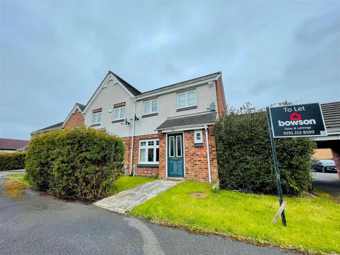 3 Bedroom Semi-Detached House To Rent In Chesters Avenue, Longbenton, Newcastle, NE12