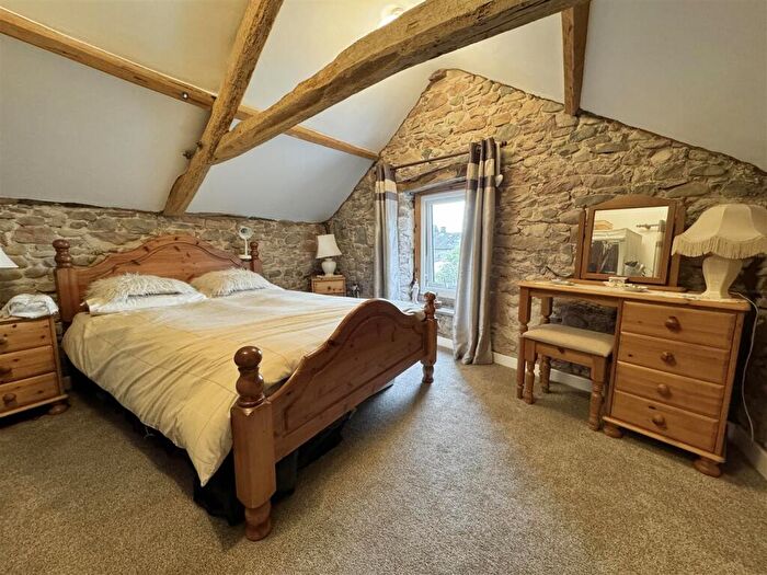 1 Bedroom Character Property For Sale In Great Orton, CA5