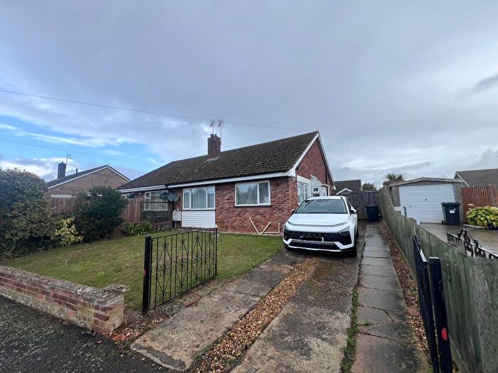 2 Bedroom Semi-Detached Bungalow To Rent In Edinburgh Way, Dersingham, King's Lynn, PE31