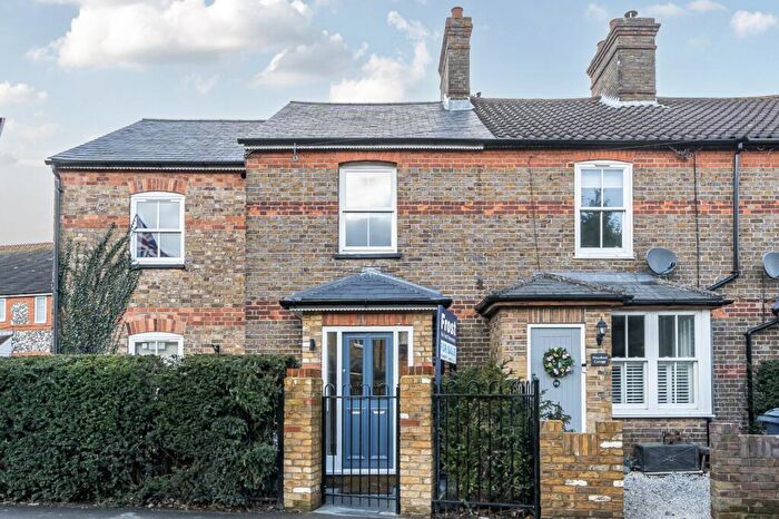 3 Bedroom Terraced House For Sale In Common Road, Flackwell Heath, High Wycombe, Buckinghamshire, HP10