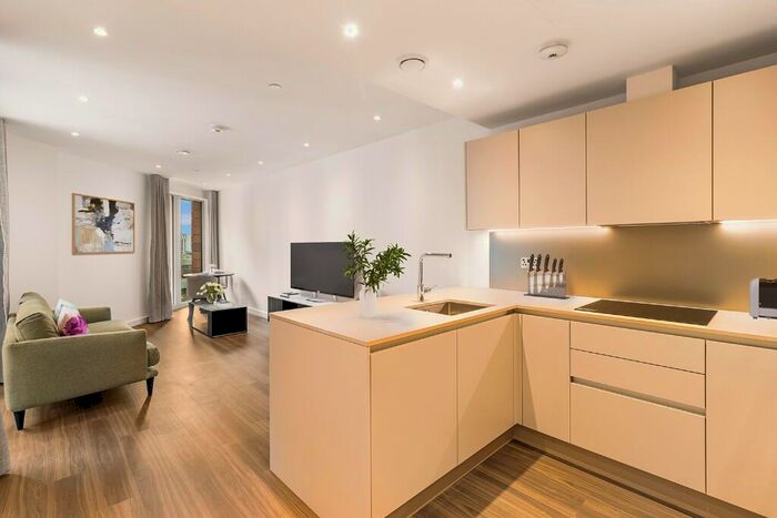 1 Bedroom Apartment To Rent In Nine Elms Lane, London, SW11