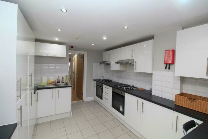 6 Bedroom House To Rent In Treherbert Street, Cathays, Cardiff, CF24