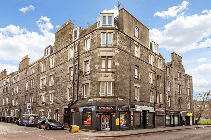 2 Bedroom Flat For Sale In / Newton Street, Edinburgh, EH11
