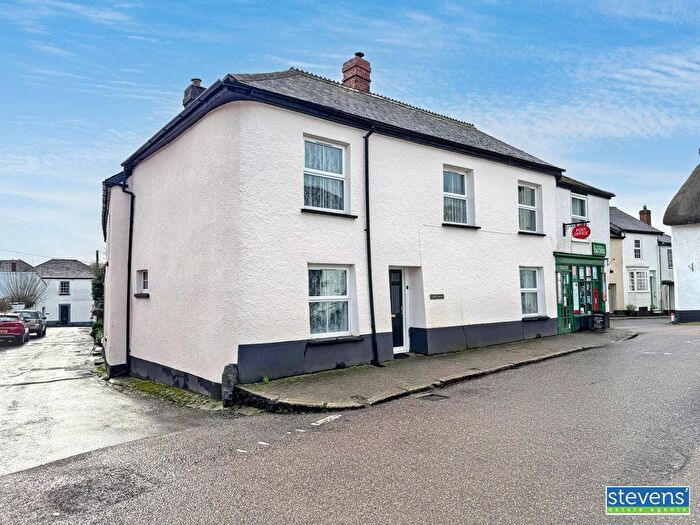4 Bedroom End Of Terrace House For Sale In Fore Street, Winkleigh, Devon, EX19