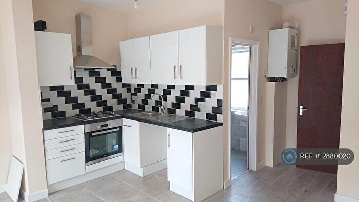 Studio To Rent In Oakley Street, Northampton, NN1