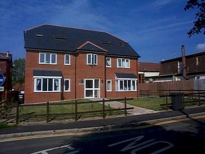 1 Bedroom Flat To Rent In St. Christophers Road, Haslemere, GU27