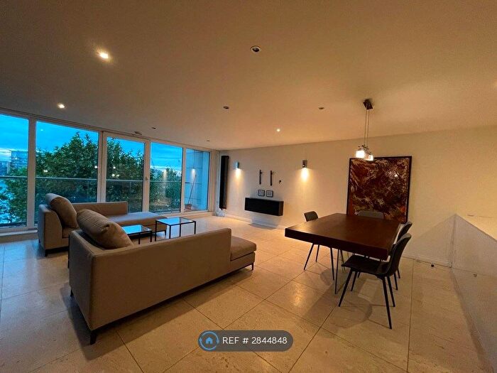 2 Bedroom Flat To Rent In Adriatic Apartments, London, E16