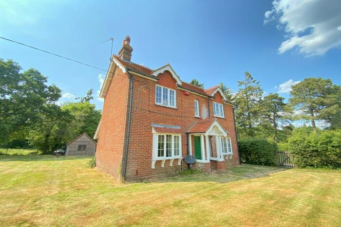 3 Bedroom Cottage To Rent In Monk Sherborne, Basingstoke, Hampshire, RG26