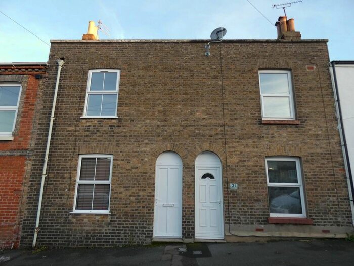 2 Bedroom Property To Rent In Finsbury Road, Ramsgate, CT11