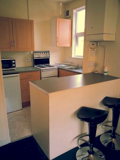 3 Bedroom Flat To Rent In Pevensey Road, Brighton, BN2