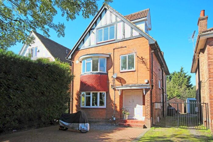 1 Bedroom Flat To Rent In Perryn Road, London, W3