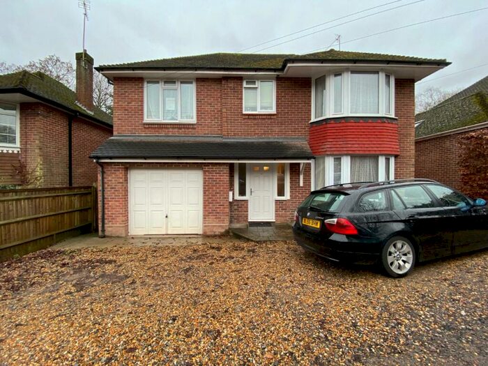 4 Bedroom Detached House To Rent In Hiltingbury Road, Chandler's Ford, Eastleigh, SO53