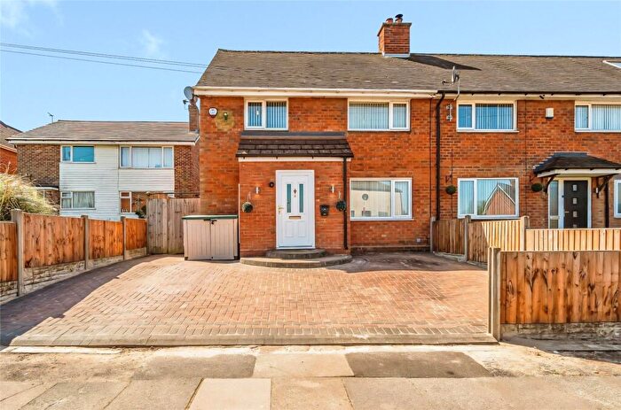 3 Bedroom End Of Terrace House For Sale In Glenavon Road, Birmingham, West Midlands, B14