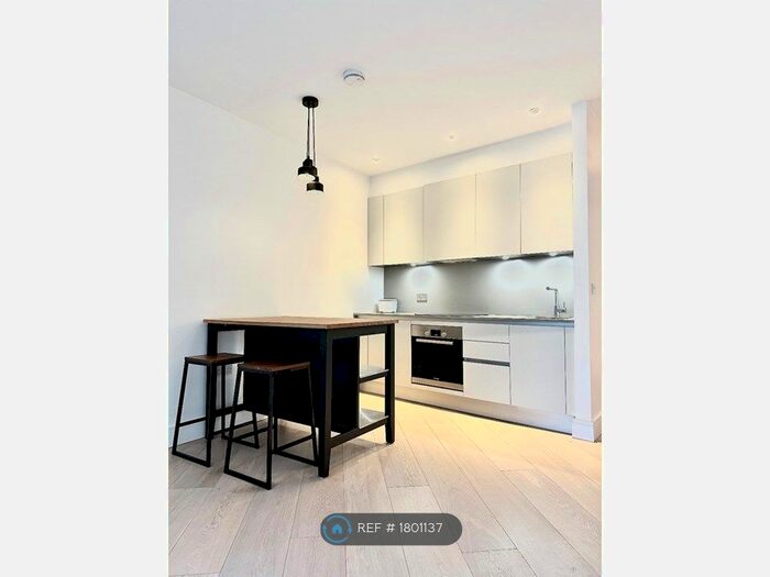 1 Bedroom Flat To Rent In The Market Building, Brentford, TW8