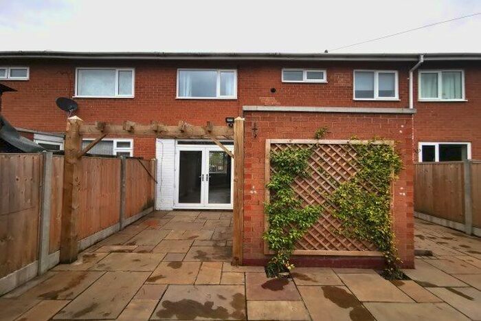 3 Bedroom Property To Rent In Longridge, Knutsford, WA16