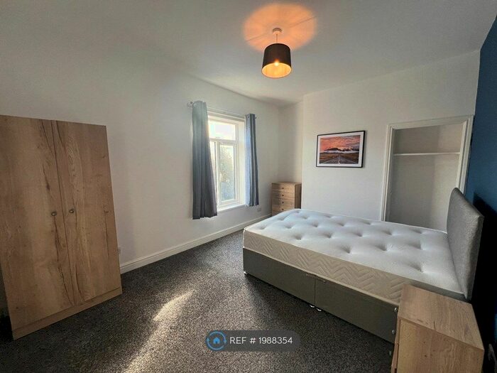 3 Bedroom End Of Terrace House To Rent In Princes Road, Hull, HU5