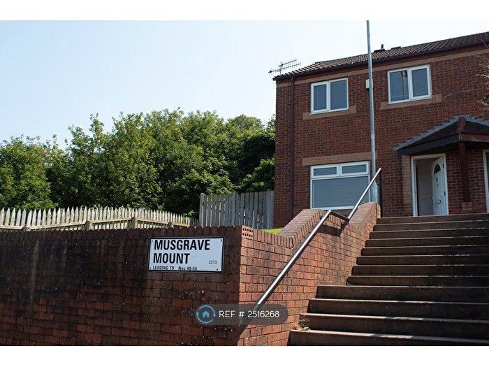 3 Bedroom End Of Terrace House To Rent In Musgrave Mount, Leeds, LS13