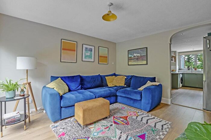 2 Bedroom House For Sale In Ormanton Road, Sydenham, London, SE26