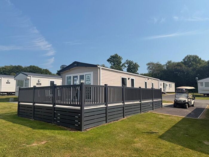 2 Bedroom Caravan For Sale In Bridgerule, Devon, EX22