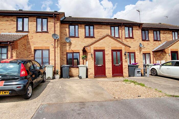 2 Bedroom Terraced House For Sale In The Sidings, Louth, LN11