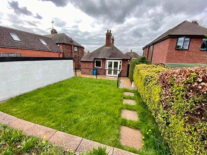 2 Bedroom Bungalow To Rent In Tixall Road, Stafford, ST16