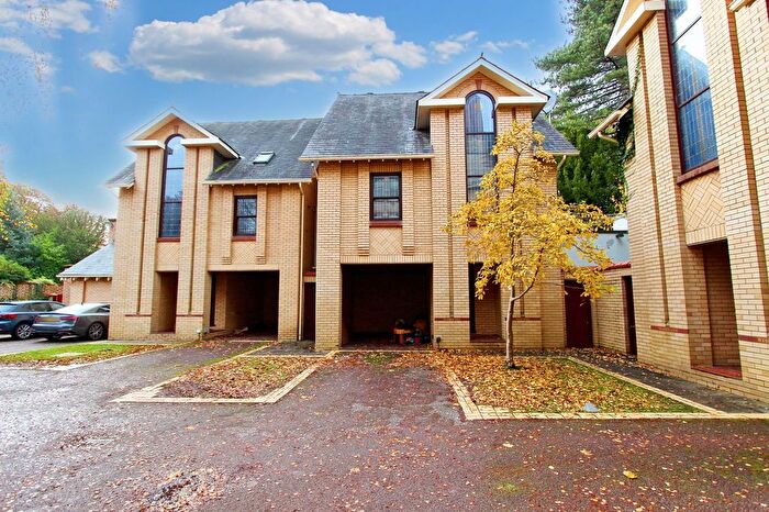 4 Bedroom Detached House To Rent In St Margarets Road, Bowdon, WA14