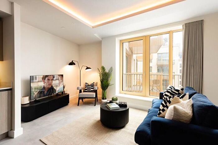 1 Bedroom Apartment To Rent In Embassy Boulevard, Nine Elms, SW11