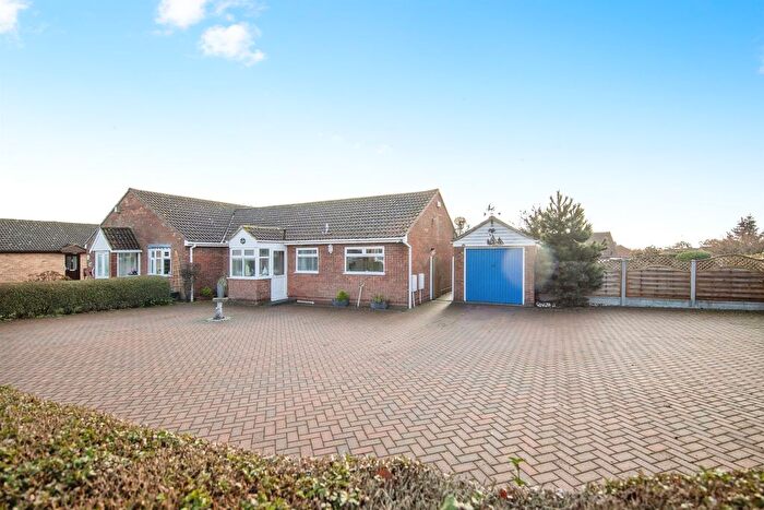 2 Bedroom Semi Detached Bungalow For Sale In Bexley Avenue, Harwich, CO12