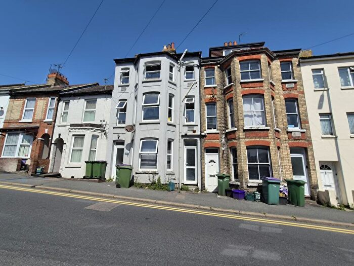 3 Bedroom House To Rent In New Street, Folkestone, CT20
