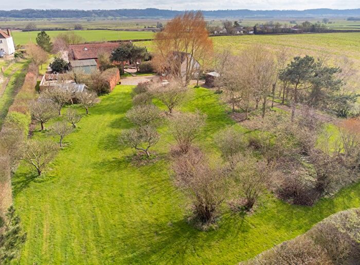 5 Bedroom Detached House For Sale In Dairy House Barn, Stathe, Bridgwater, Somerset, TA7