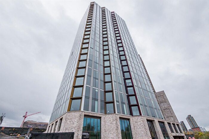 1 Bedroom Flat To Rent In Tower C Victoria Riverside, Manchester, M4